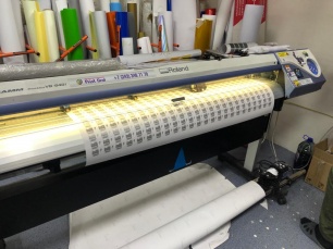 Интерьерная печать с резкой 1600мм ширина