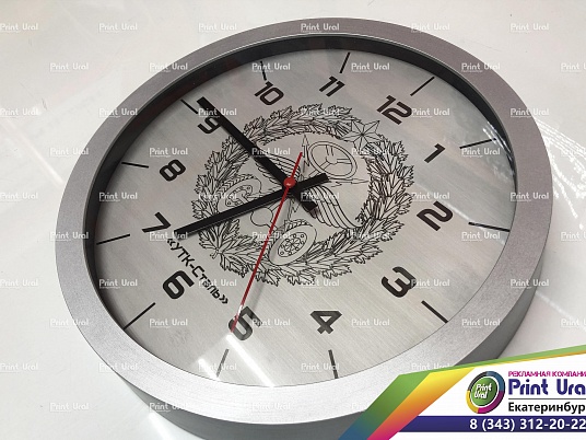 Изготовление часов с логотипом компании