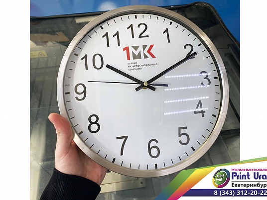 Изготовление часов с логотипом компании