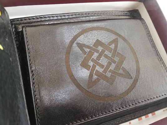 Гравировка на коже