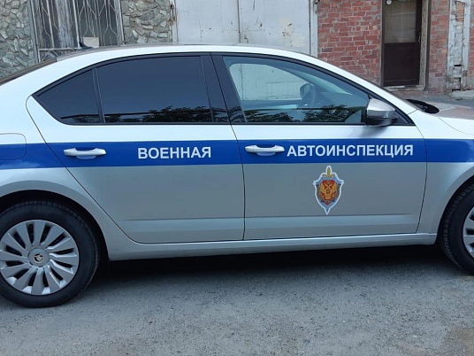 Изготовление наклеек на автомобиль