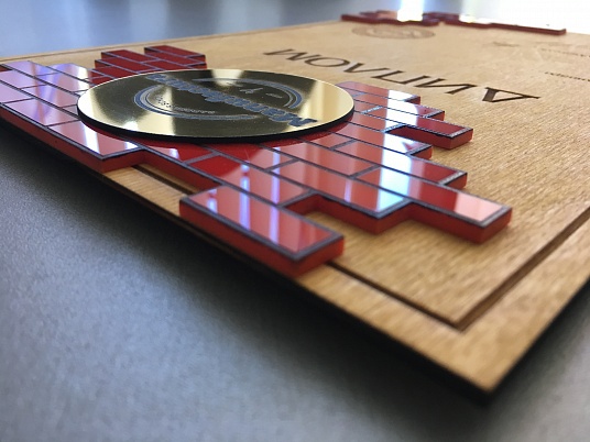 Табличка из дерева, фанеры