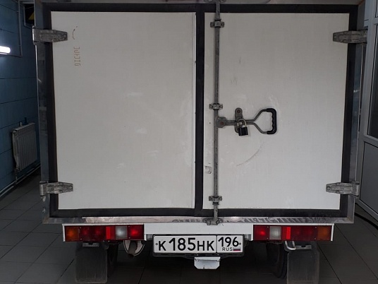 Реклама на коммерческий автомобиль Лада гранта Фургон. Компания Холодок Экспресс